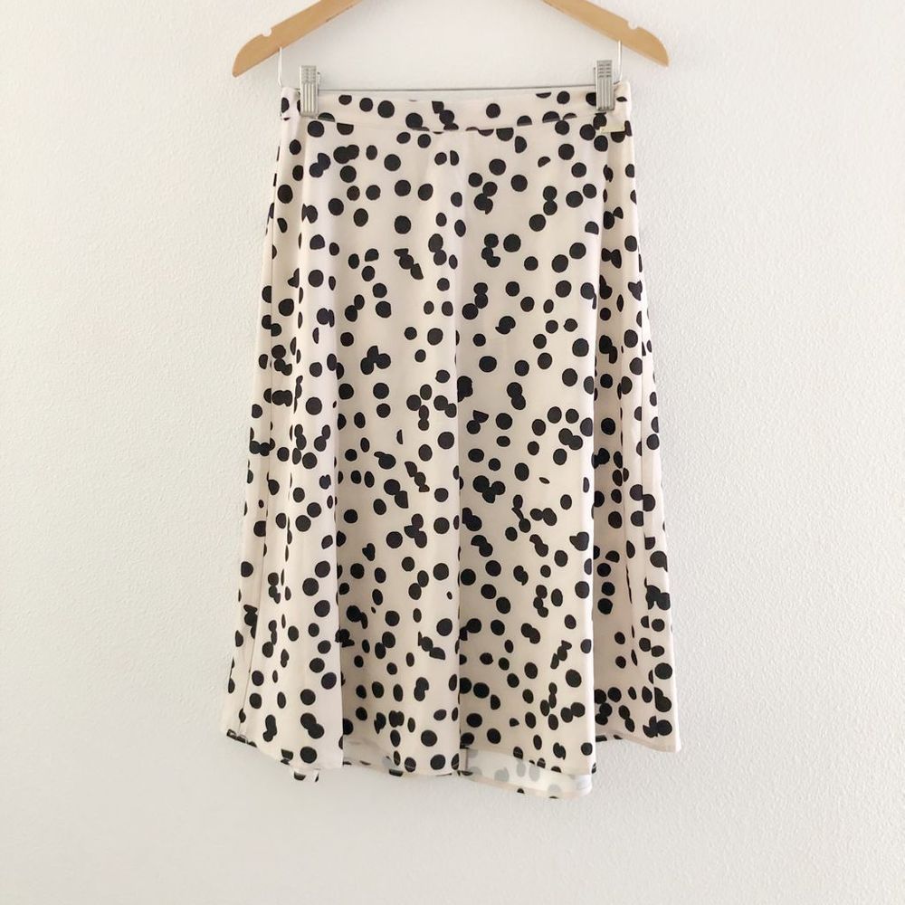 T Tahari Cream Polka Dotted Skirt